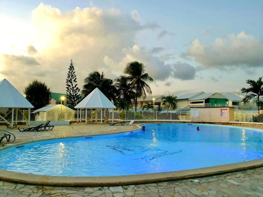 T3, Piscine, Plages Et Commerces A Pieds Sur La Marina 圣弗朗索瓦 外观 照片